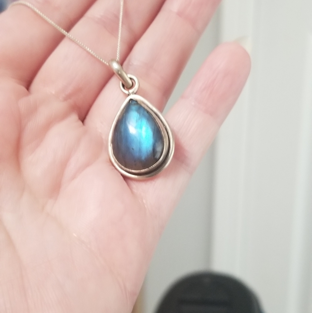Indie and Harper Sterling Silver Labradorite Pendant Necklace